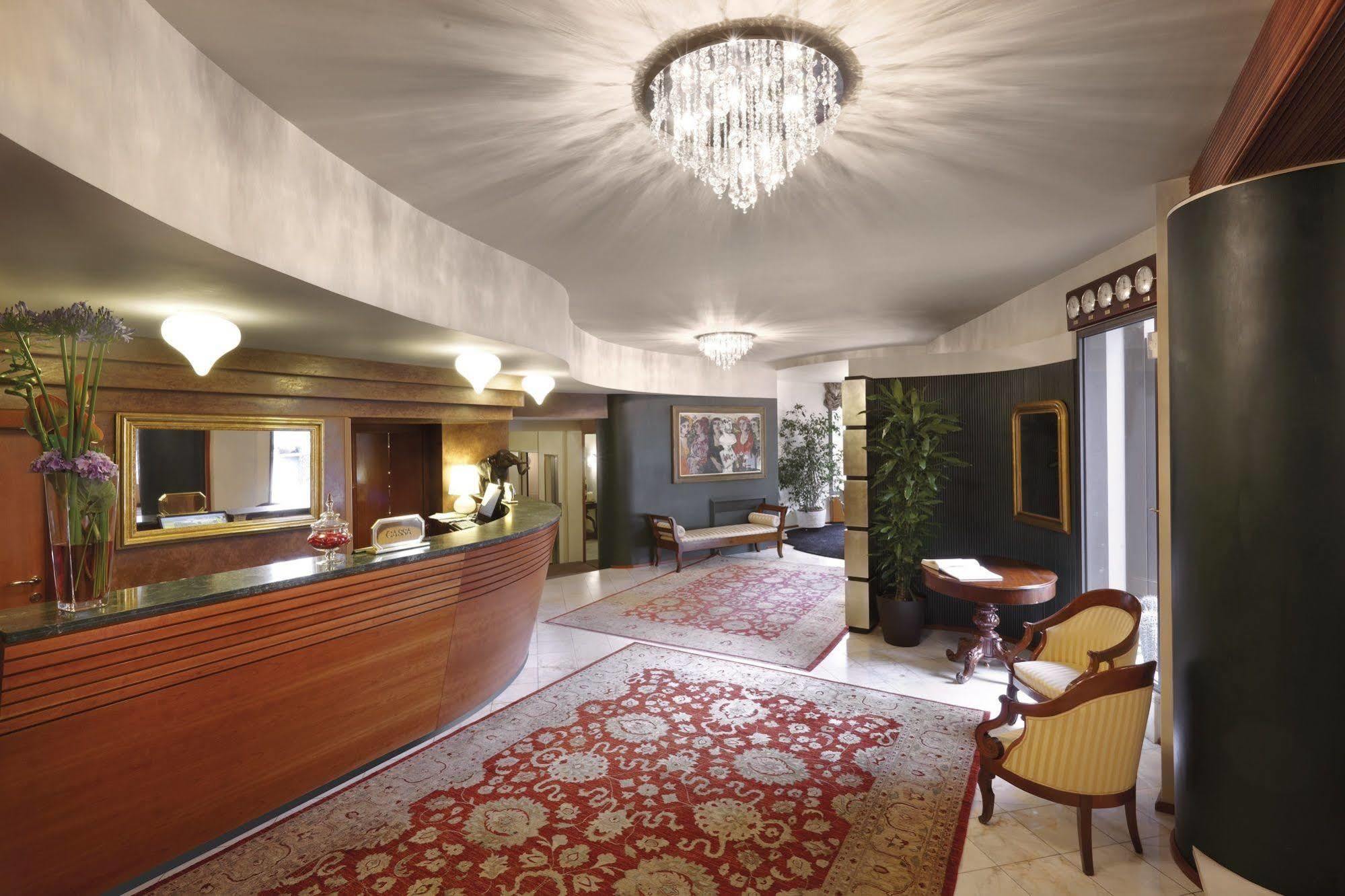 Albergo Celide Lucca Exterior photo